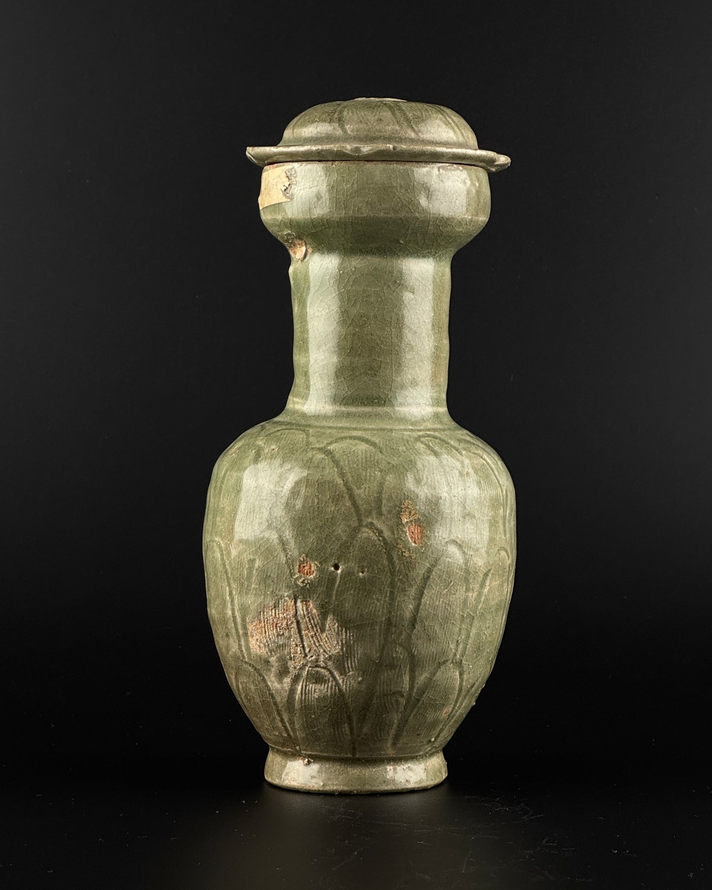 LONGQUAN CELADON 'LOTUS PETAL' JAR AND COVER, NORTHERN SONG DYNASTY(11th-12th century)