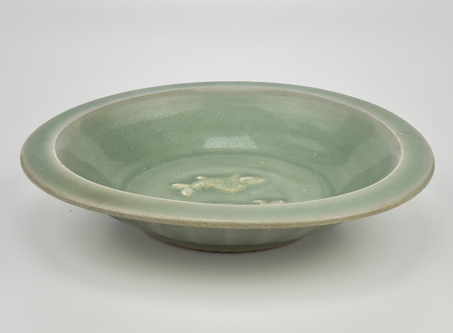 SMALL LONGQUAN CELADON 'TWIN FISH' DISH, SOUTHERN SONG DYNASTY