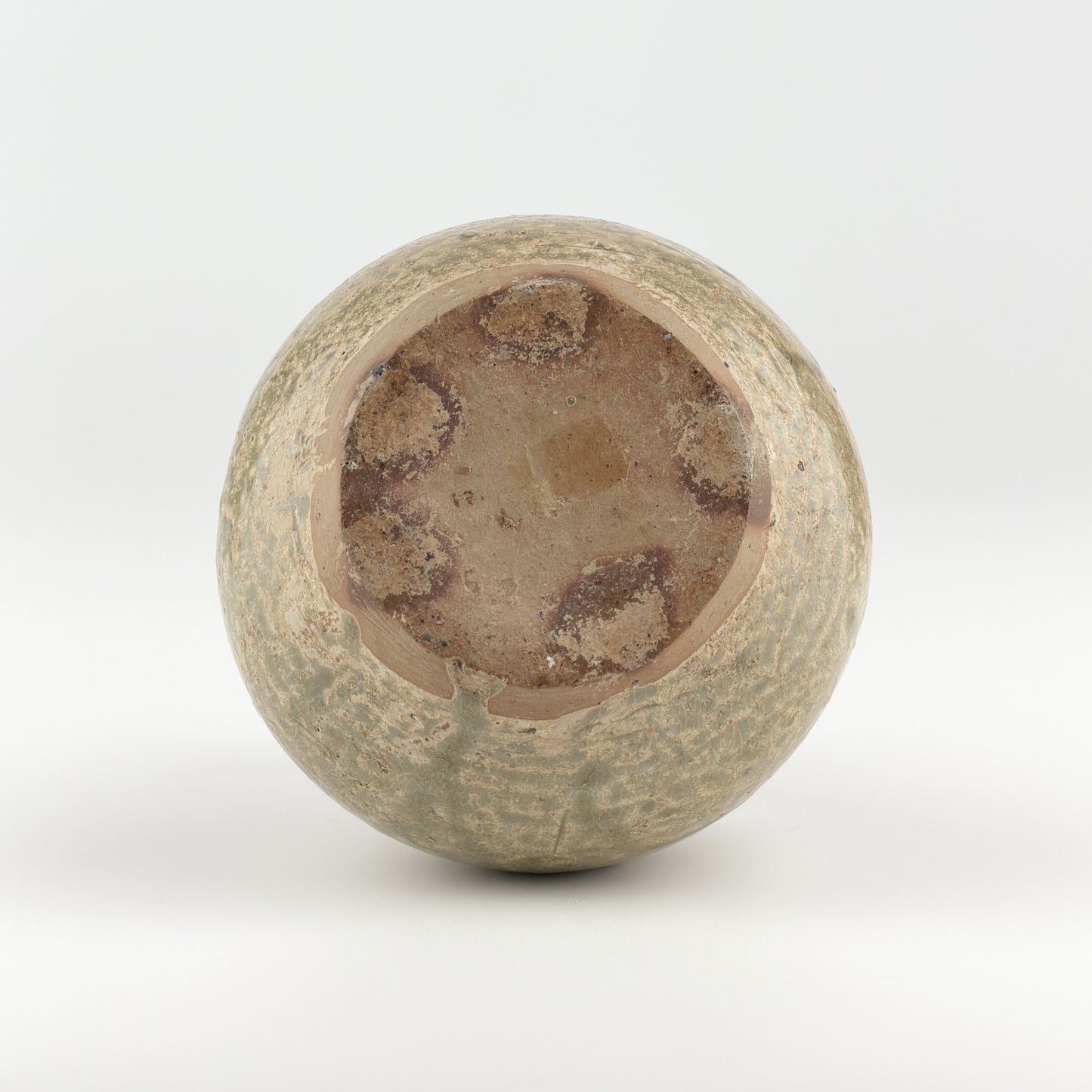 A RARE YUE CELADON CHICKEN-HEAD EWER, JIN-SOUTHERN DYNASTY