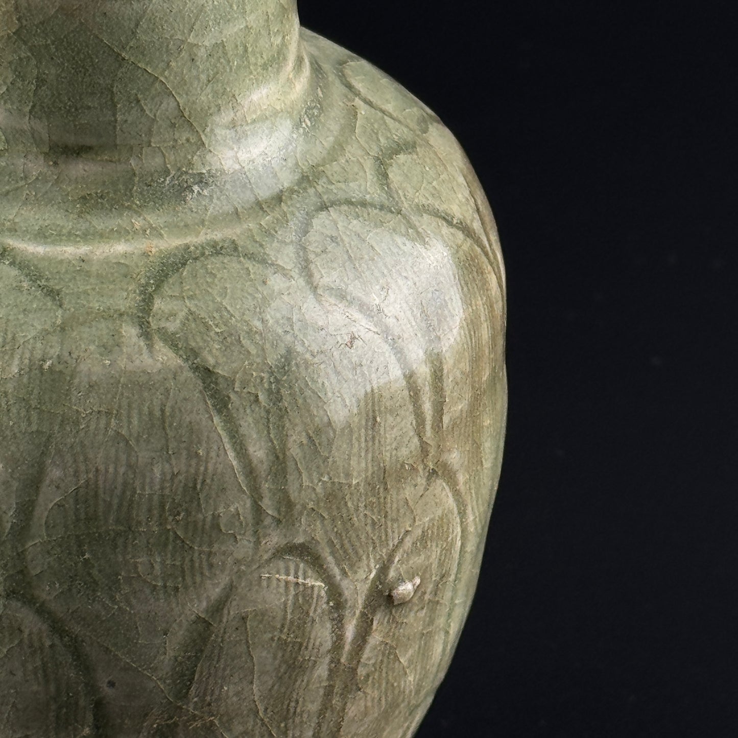 LONGQUAN CELADON 'LOTUS PETAL' JAR AND COVER, NORTHERN SONG DYNASTY(11th-12th century)