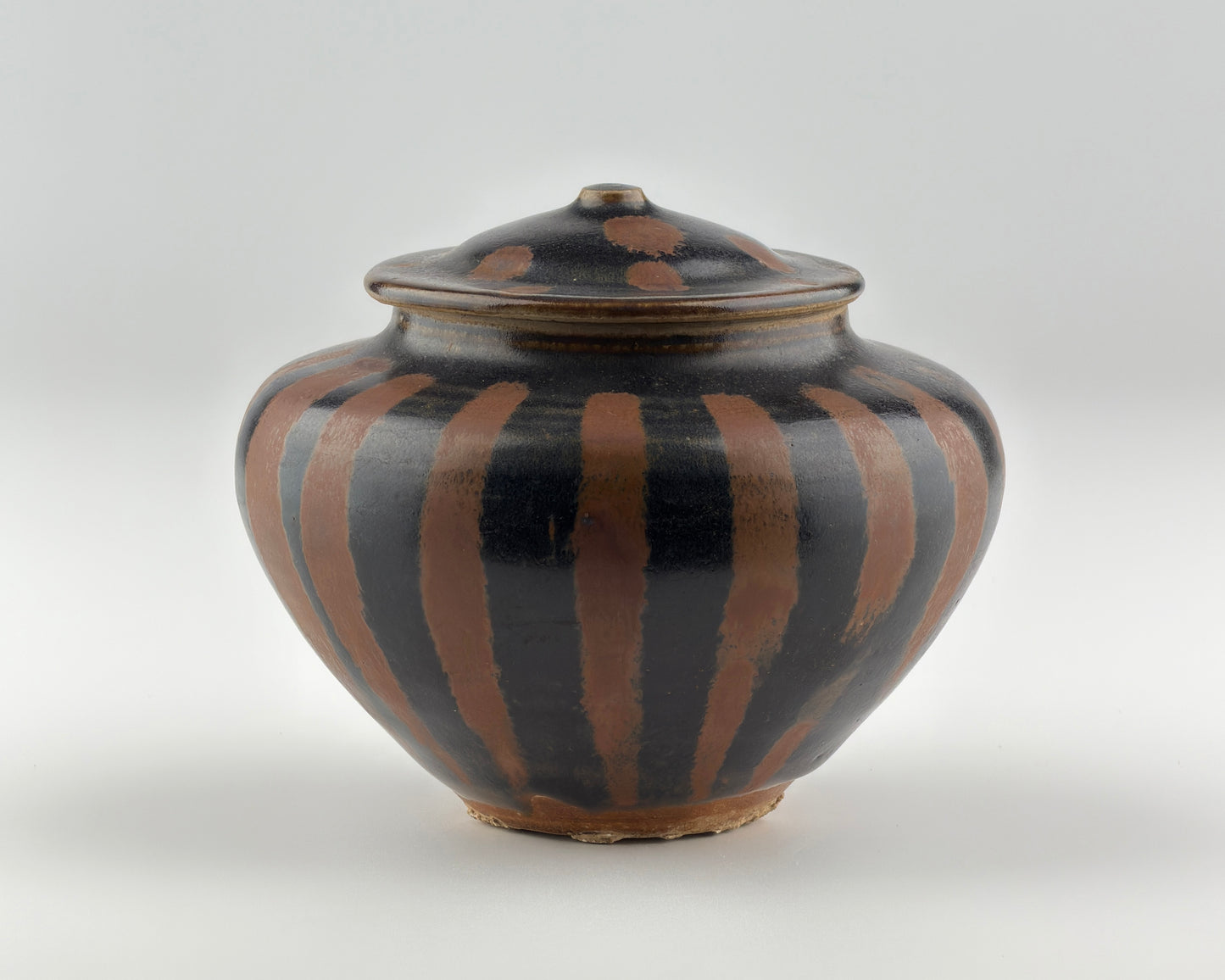 Russet-Splashed Blackish-Brown-Glazed Jar, Song Dynasty