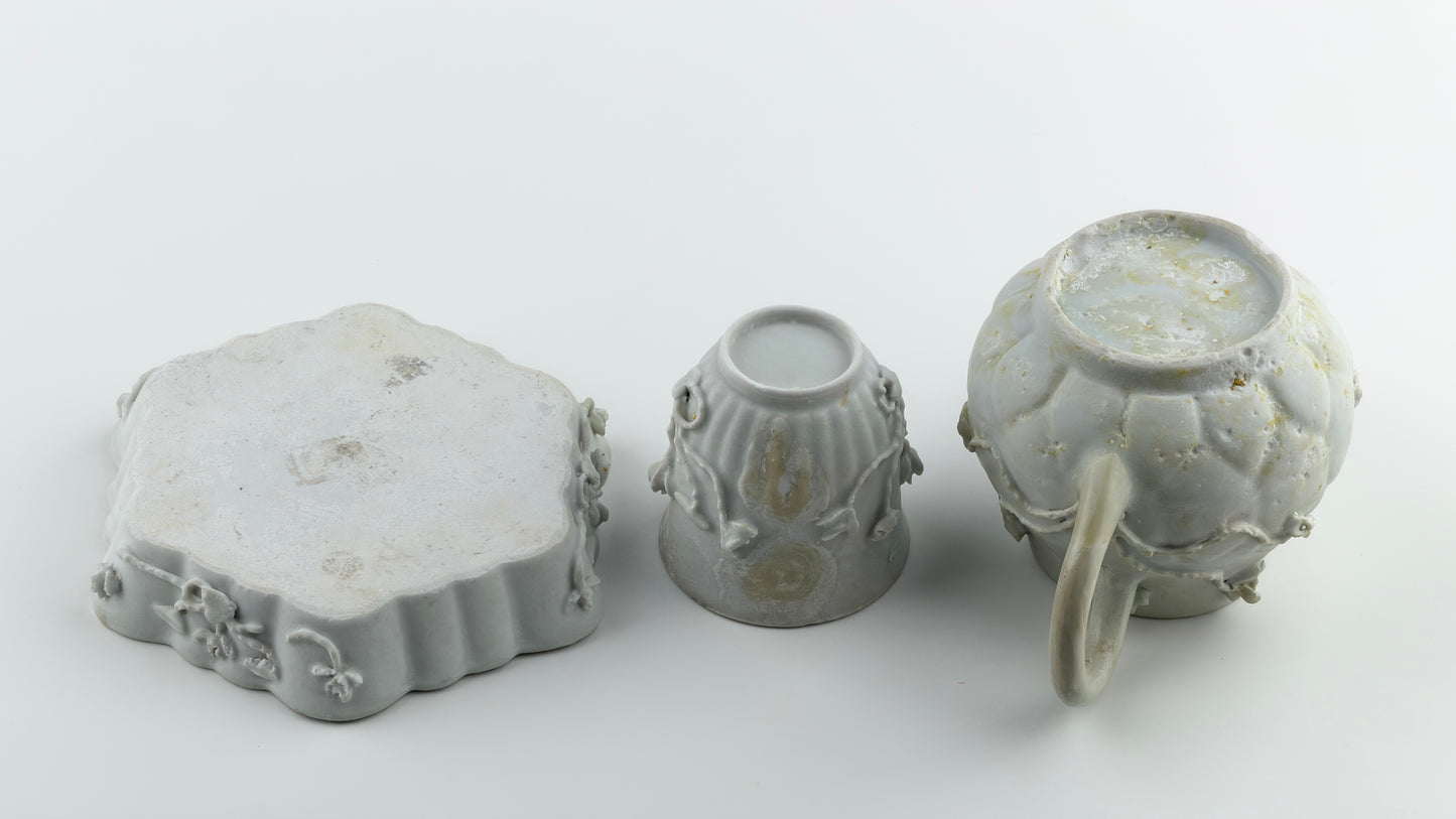 White with Overglaze Enamel Tea Set Circa 1725, Qing Dynasty, Yongzheng Reign