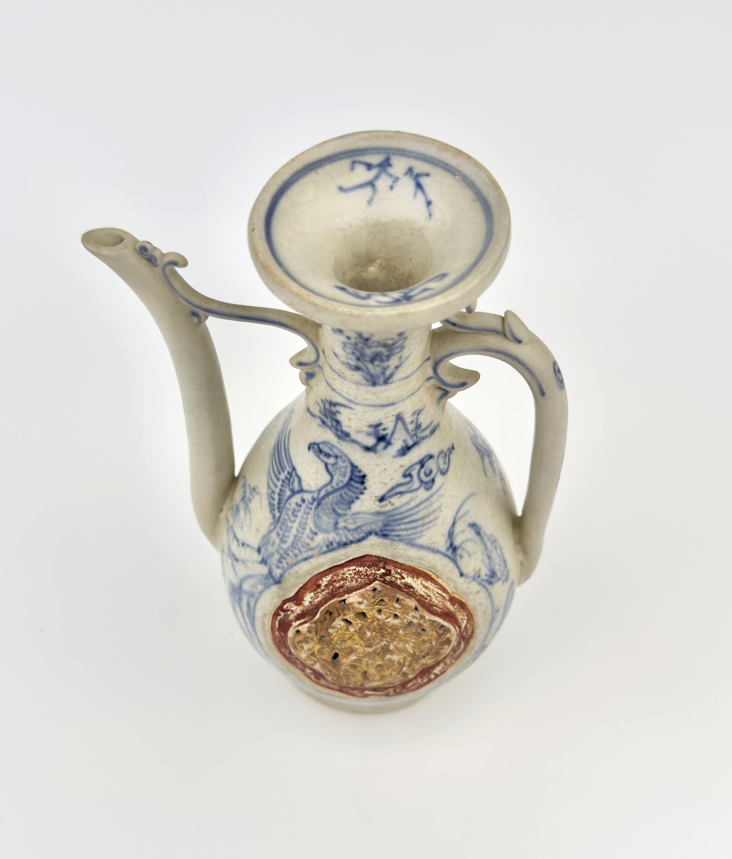 A BLUE AND WHITE RARE GILTED ANNAMESE EWER CIRCA 15TH CENTURY, LE DYNASTY (Hoi An ship)