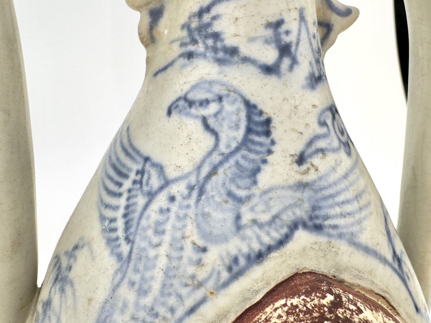 A BLUE AND WHITE RARE GILTED ANNAMESE EWER CIRCA 15TH CENTURY, LE DYNASTY (Hoi An ship)