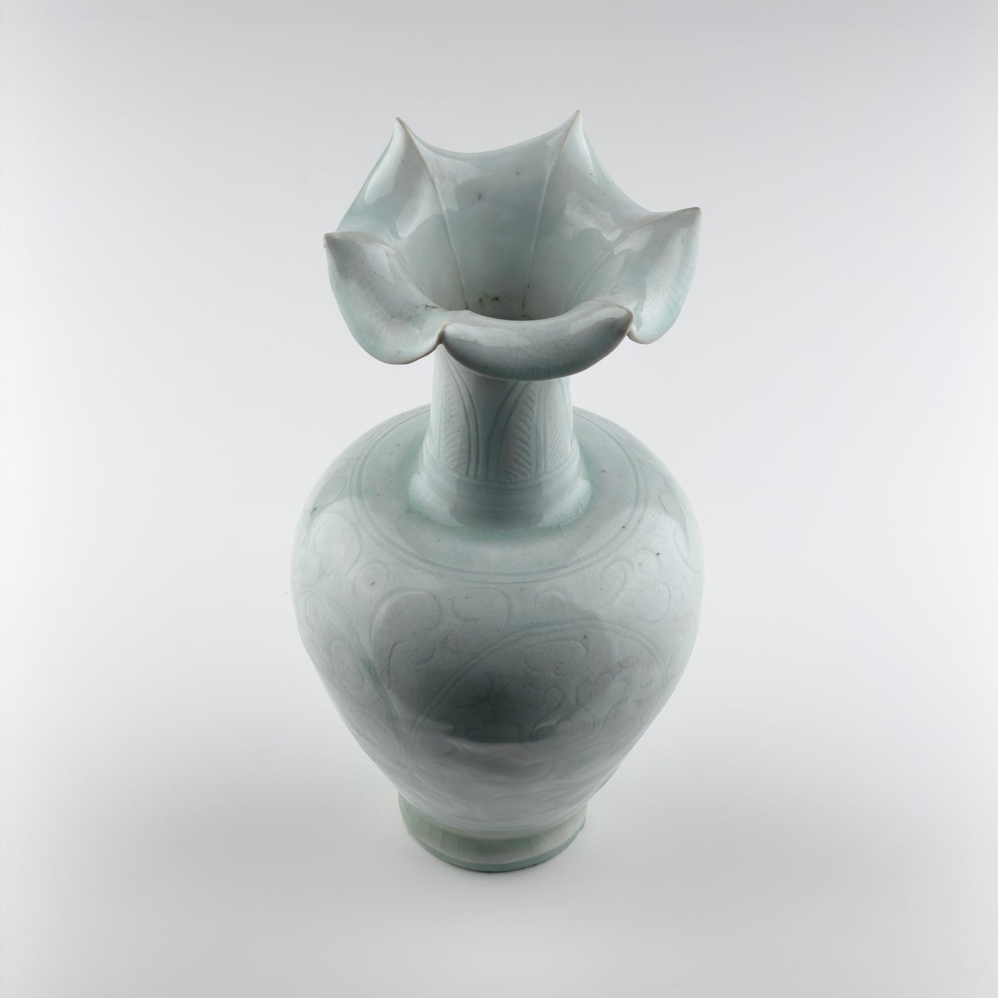 Rare Carved Qingbai 'Chrysanthemum' Vase, Yuan Dynasty(13-14th century)