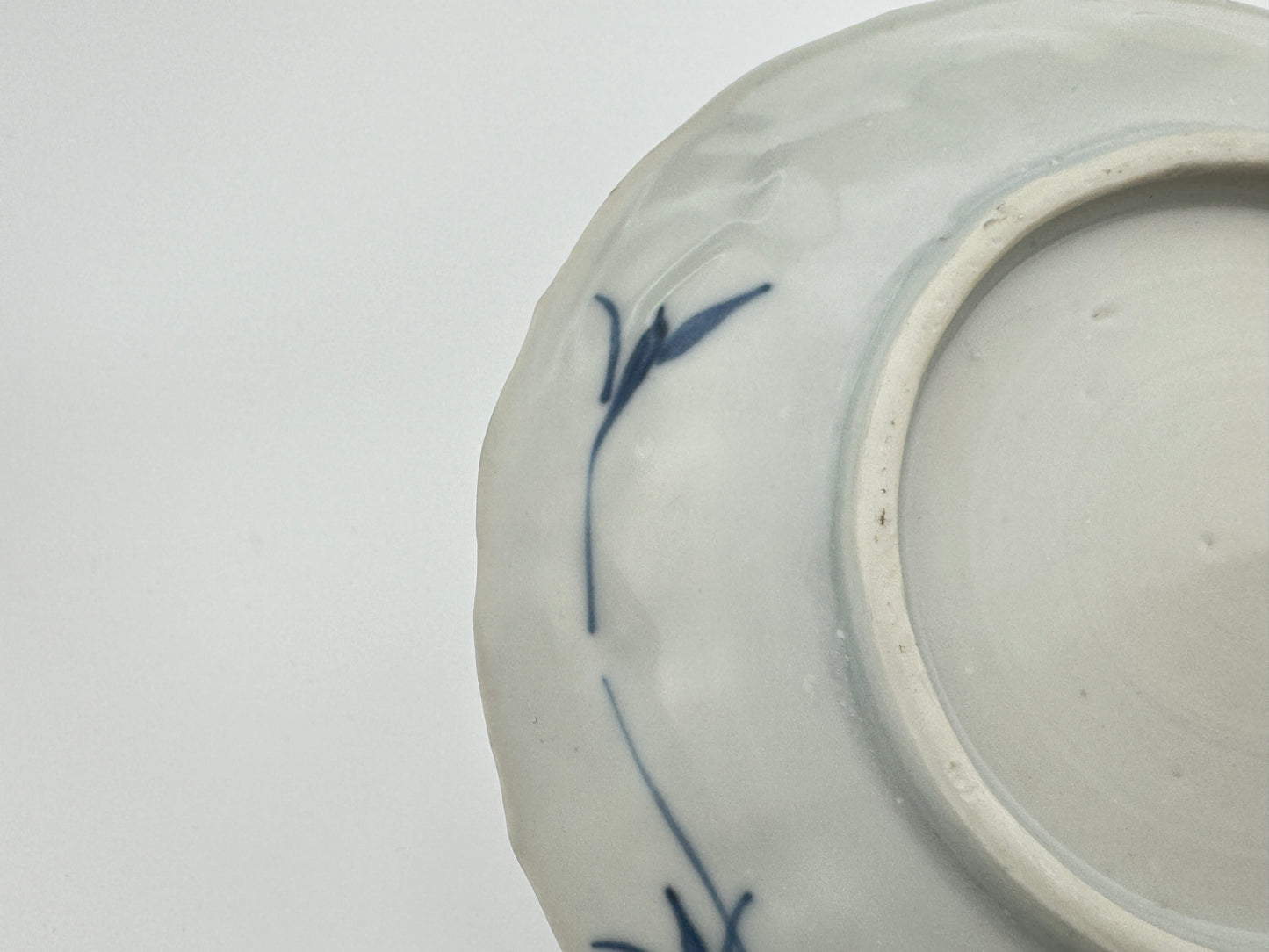 BLUE AND WHITE BOTANICAL PATTERN TEA SET C 1725, QING DYNASTY, YONGZHENG REIGN