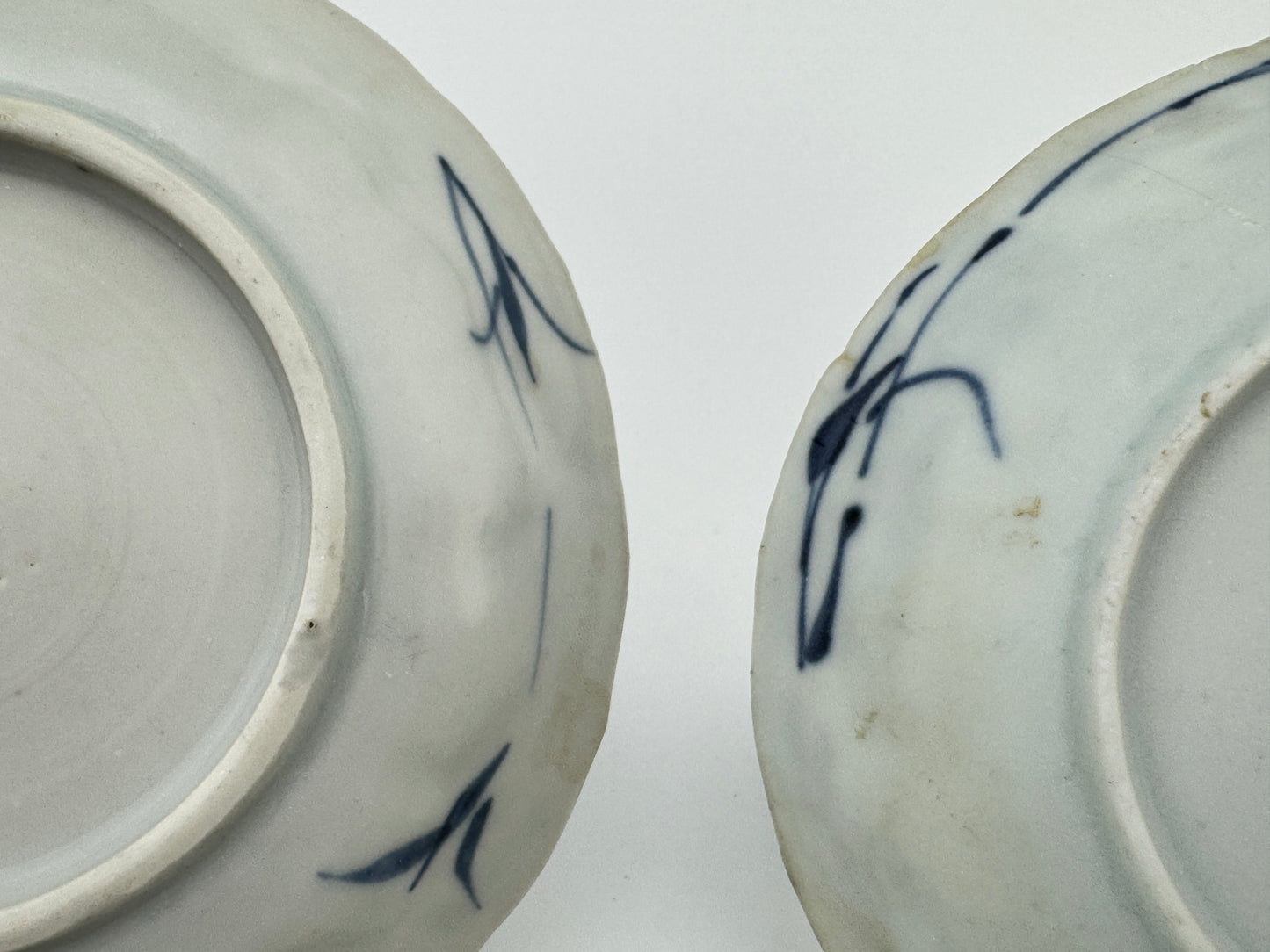 BLUE AND WHITE BOTANICAL PATTERN TEA SET C 1725, QING DYNASTY, YONGZHENG REIGN