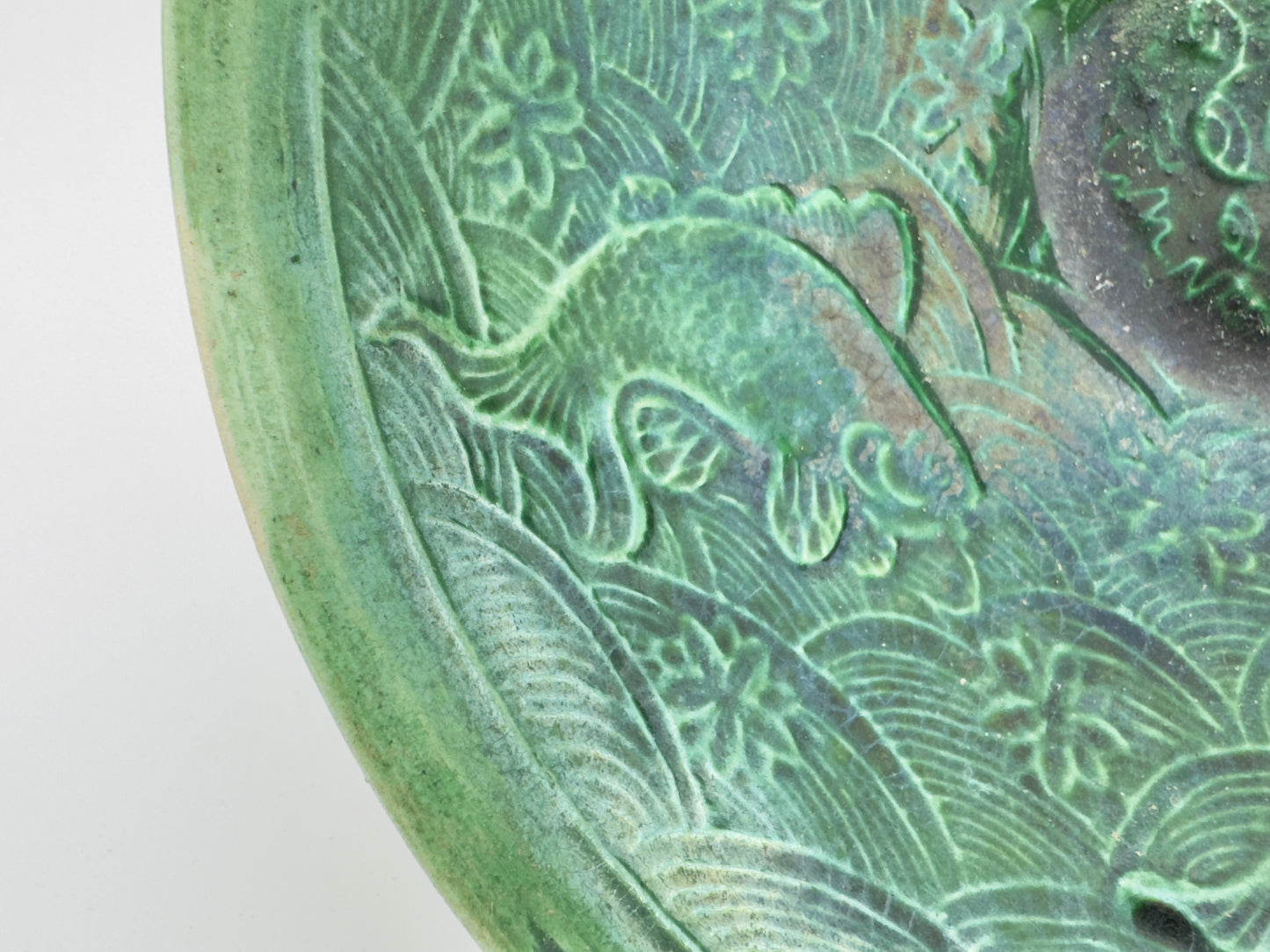 Rare Green-Glazed 'Fishes and Wave' Bowl, Liao-Song Dynasty