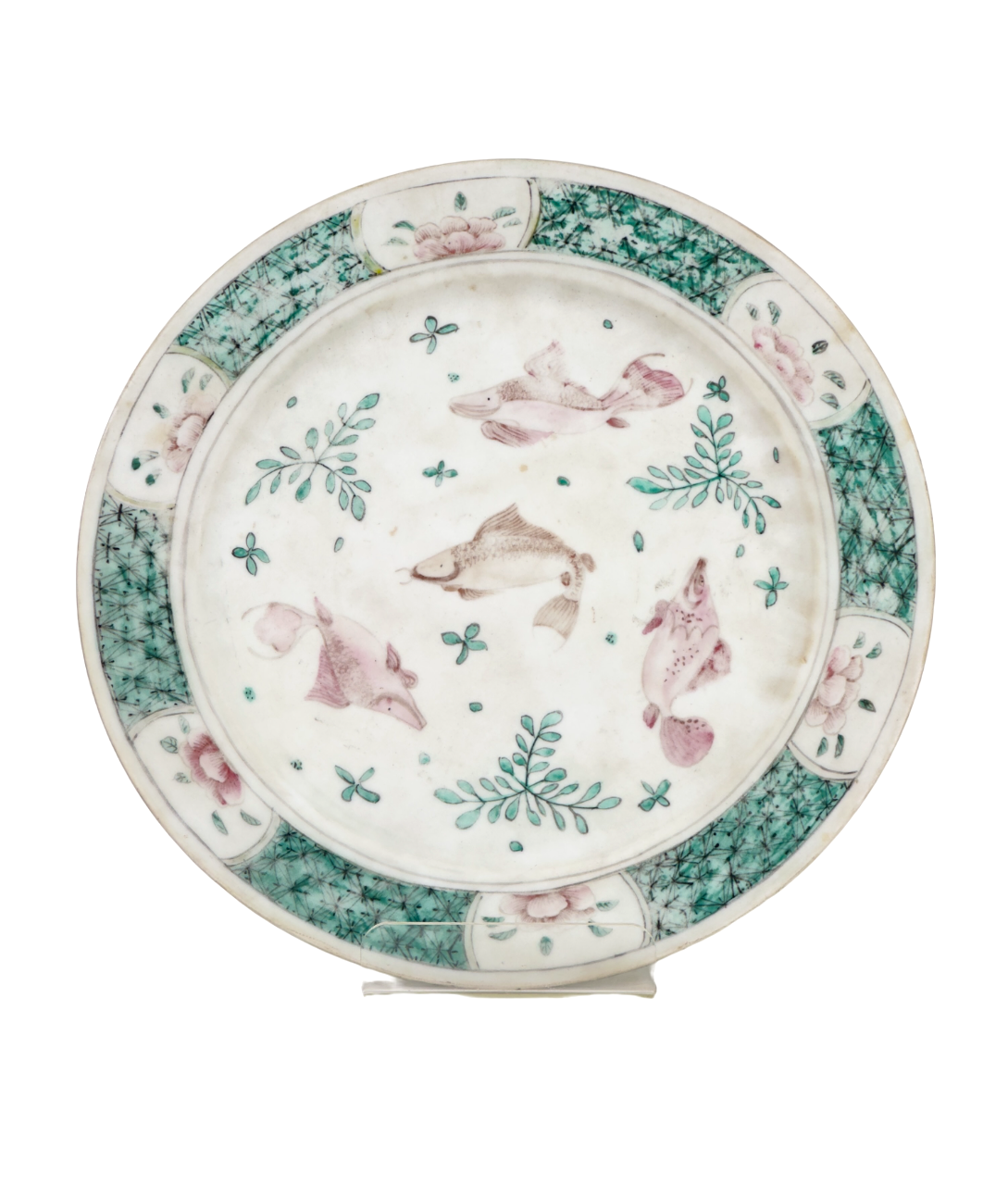 CHINESE FAMILLE ROSE/VERTE 'FISH' DISH, QING DYNASTY