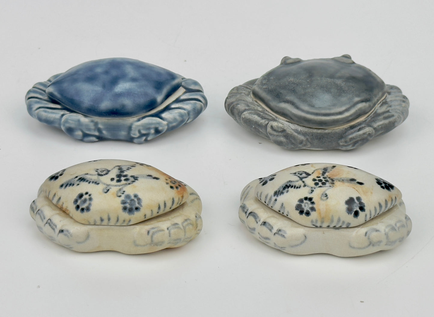 Two Pair of Annamese Porcelain Crab Boxes, 15th century, Le Dynasty