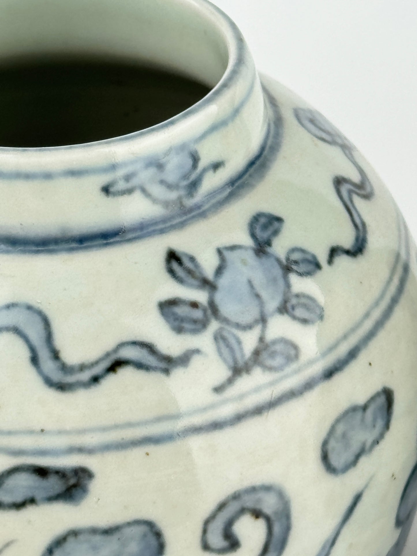 Blue and White Jars with Phoenix amid Clouds, Mid-Late Ming Dynasty