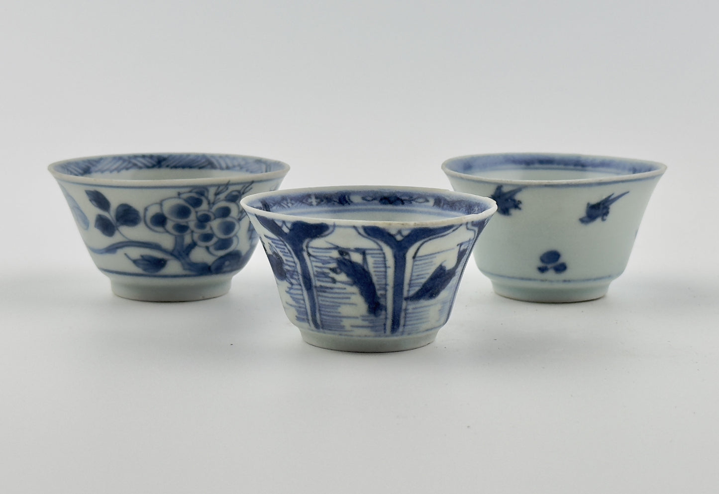 Three Ca Mau Ship Teabowl Set Circa 1725, Qing Dynasty, Yongzheng Era