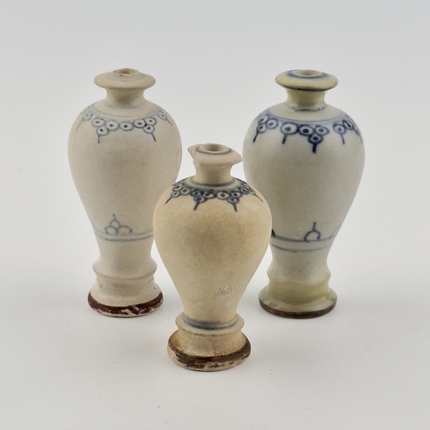 Three Annamese Stoneware Miniature Jarlets, 15th Century, Le Dynasty