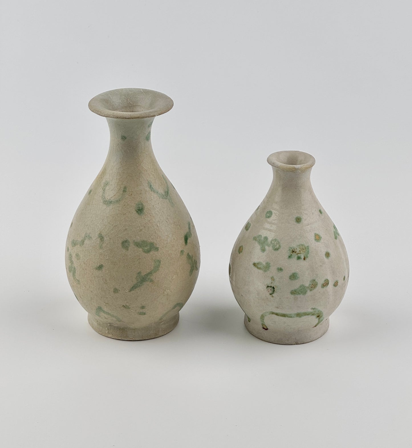 Two Annamese Small Yuhuchunping, 15th century, Le Dynasty