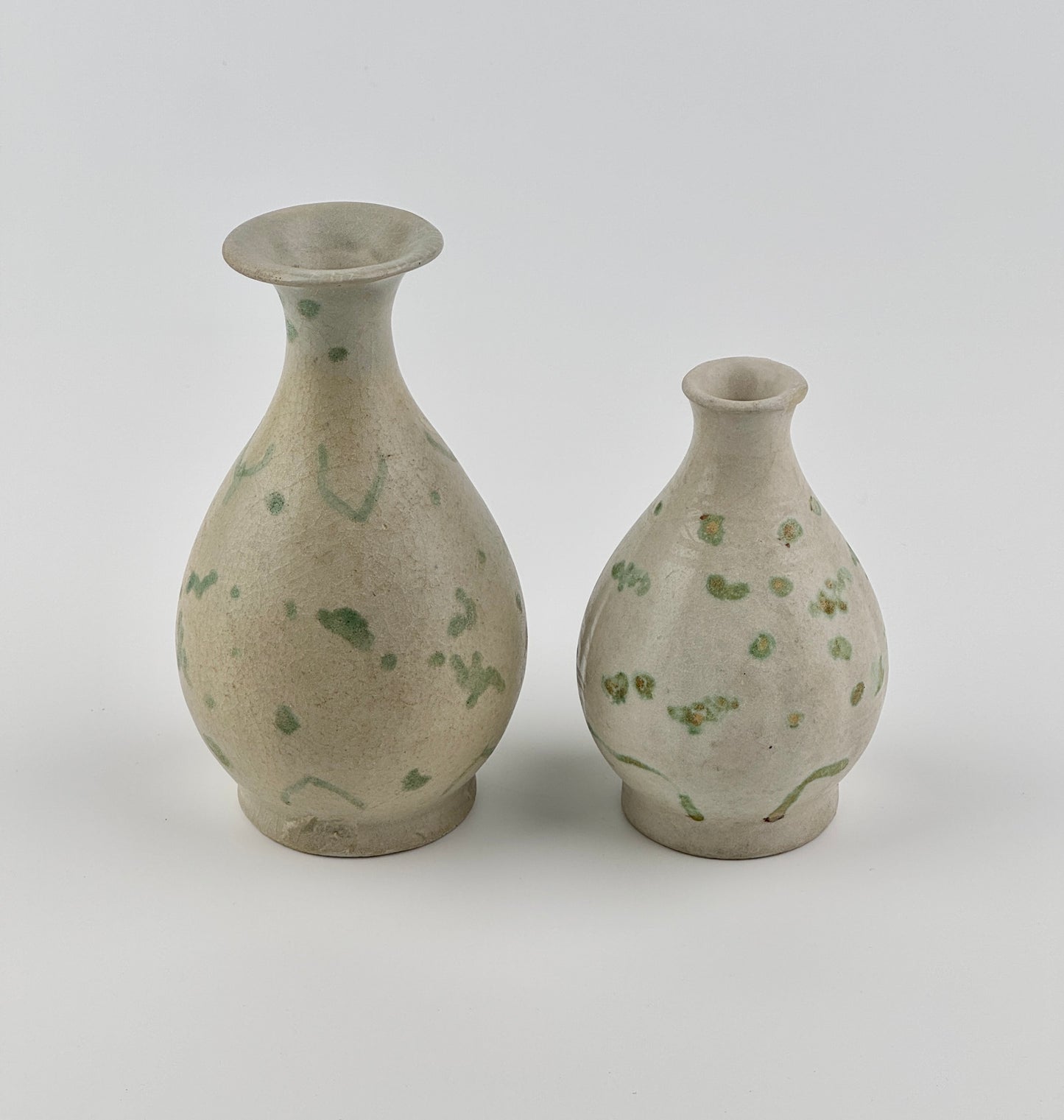 Two Annamese Small Yuhuchunping, 15th century, Le Dynasty