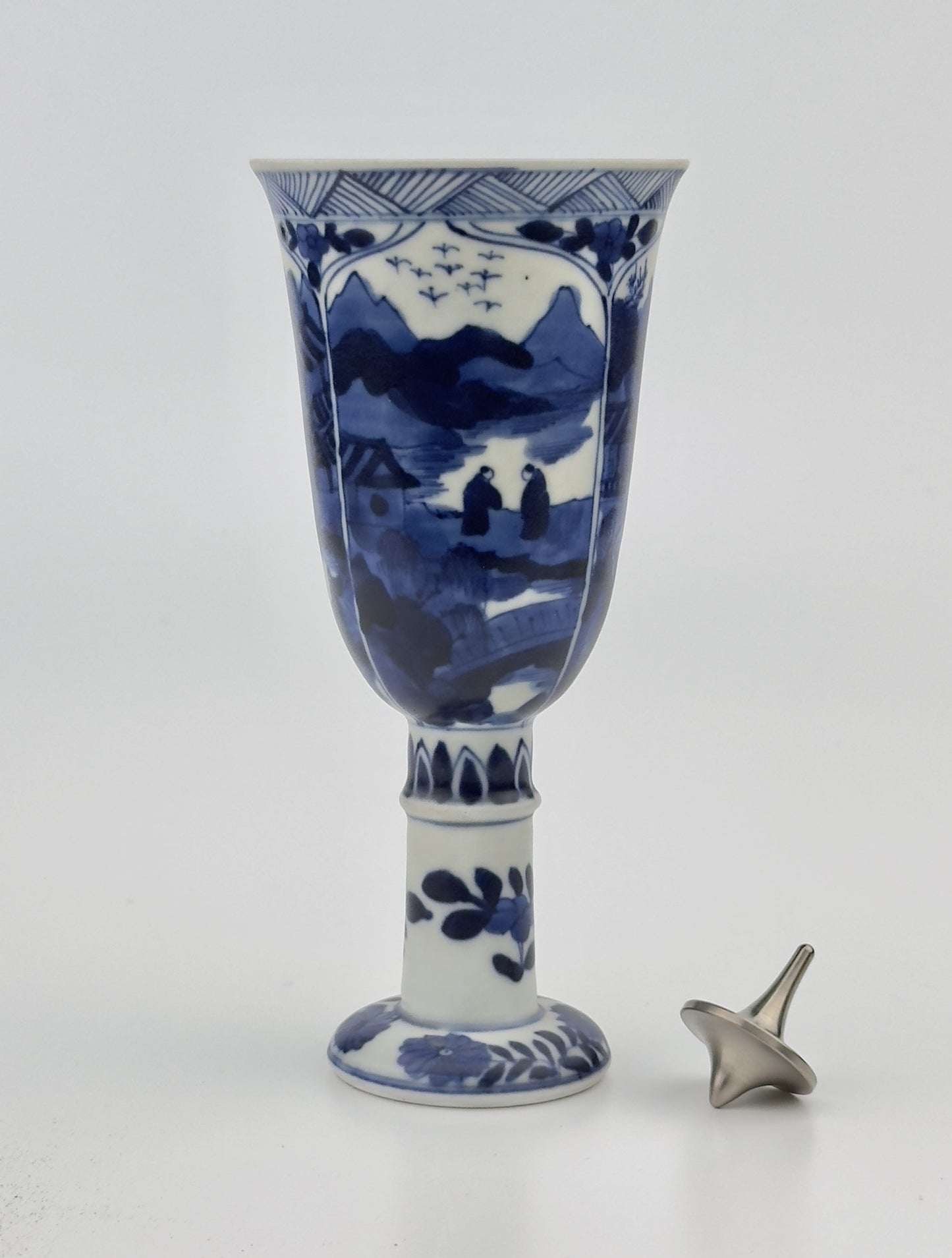 BLUE AND WHITE STEMCUP, QING DYNASTY, KANGXI ERA, CIRCA 1690