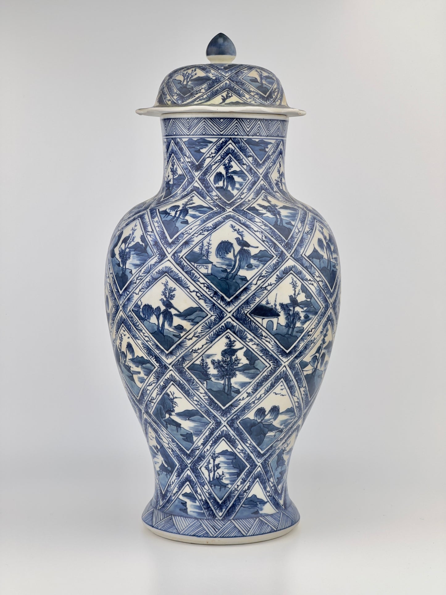 LARGE RARE 'RIVERSCAPE' BALUSTER VASE, QING DYNASTY, KANGXI, CIRCA 1690