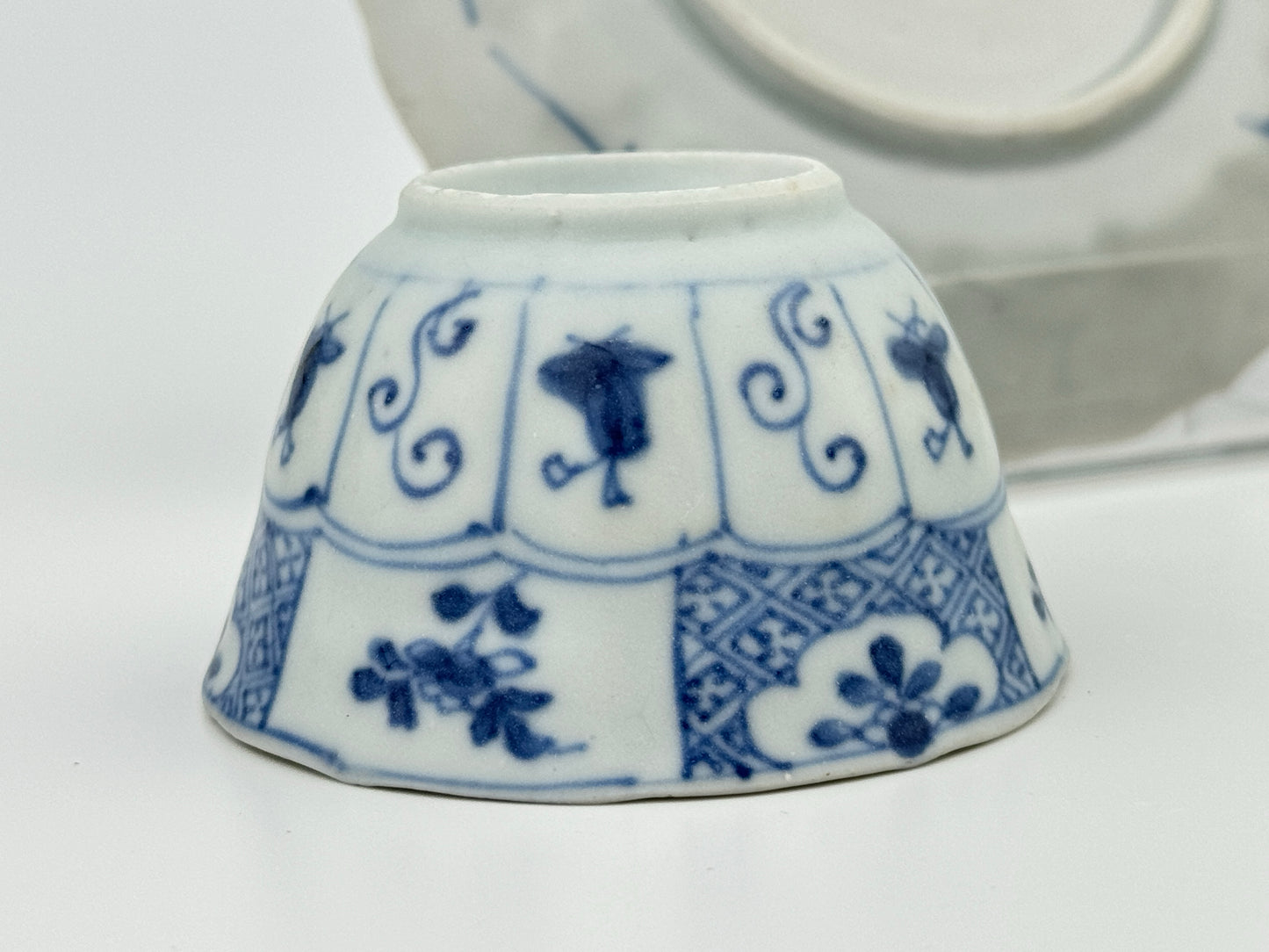 BLUE AND WHITE BOTANICAL PATTERN TEA SET C 1725, QING DYNASTY, YONGZHENG REIGN