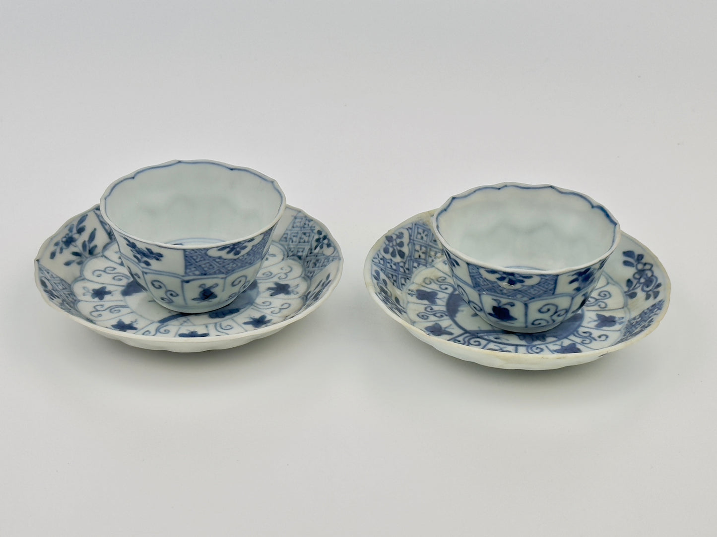 BLUE AND WHITE BOTANICAL PATTERN TEA SET C 1725, QING DYNASTY, YONGZHENG REIGN