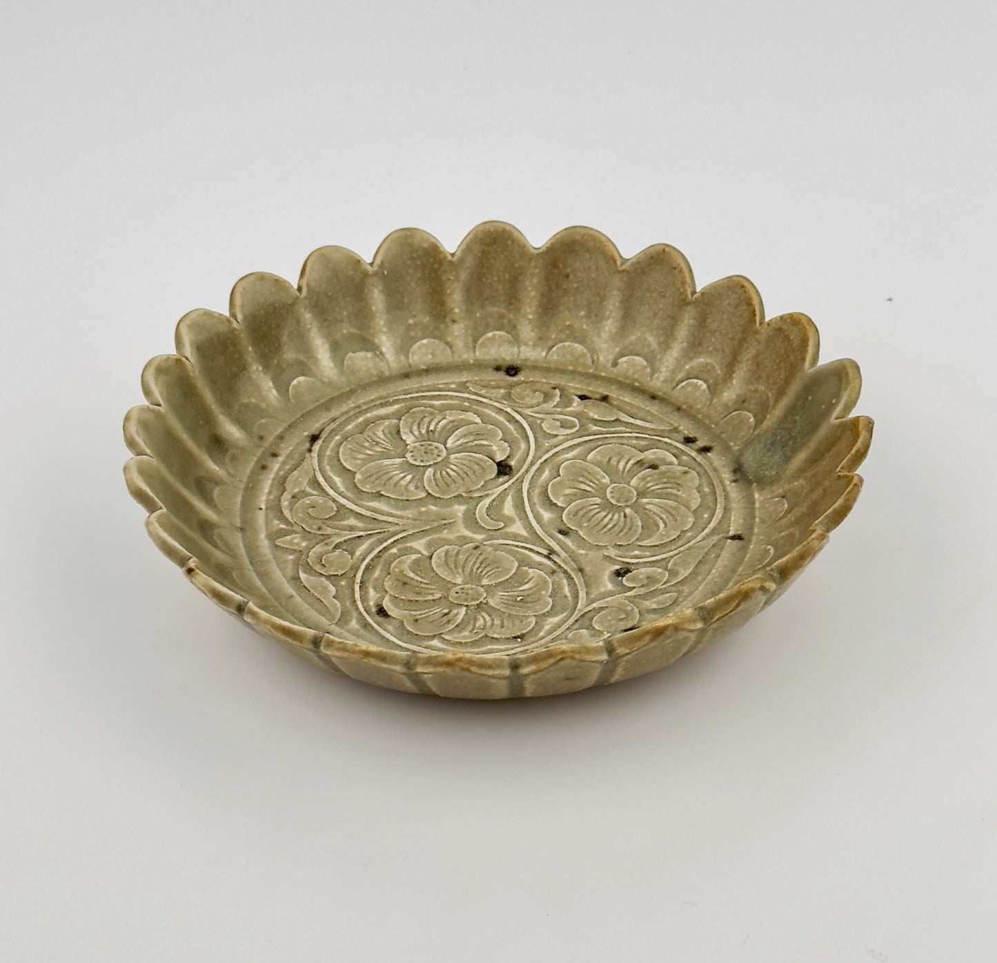 SMALL CELADON CHRYSANTHEMUM DISH, NORTHERN SONG DYNASTY