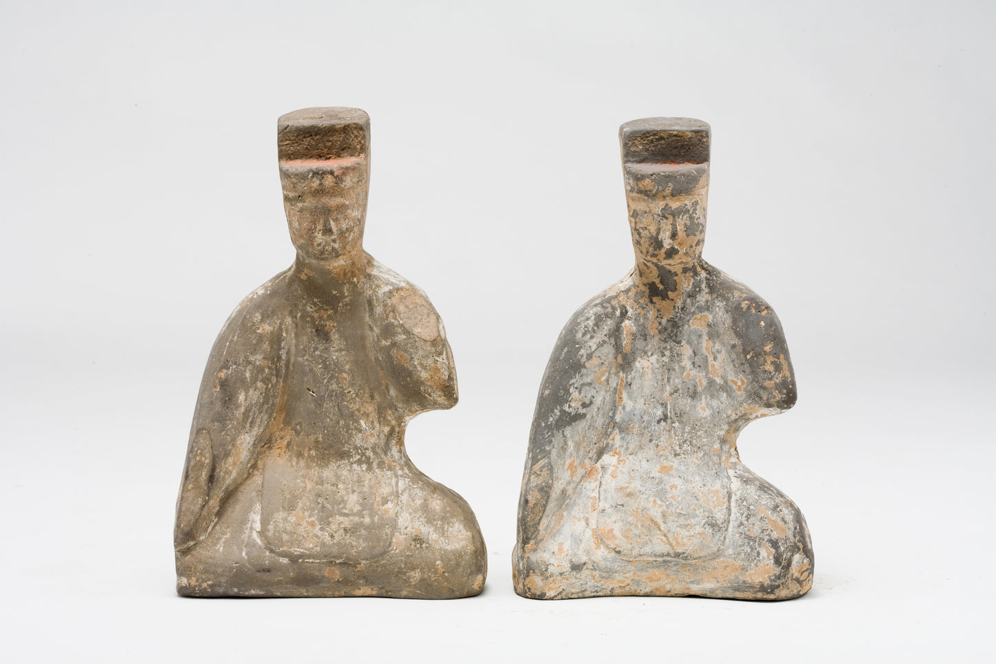 Two Pottery Kneeling Figures of Attendant, Han dynasty