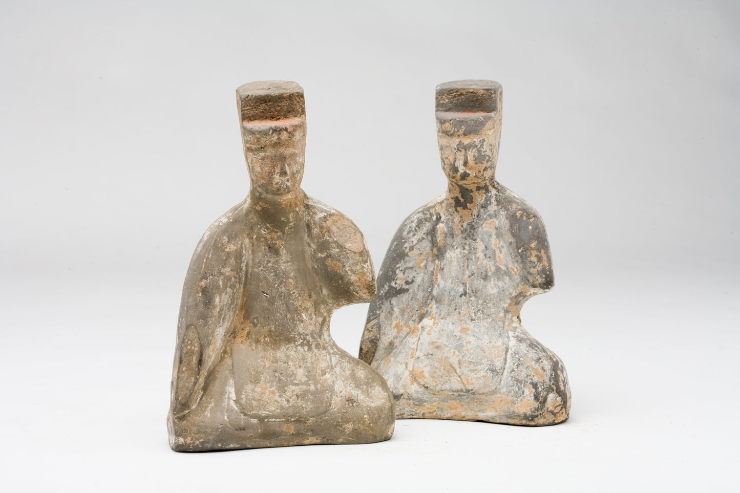 Two Pottery Kneeling Figures of Attendant, Han dynasty