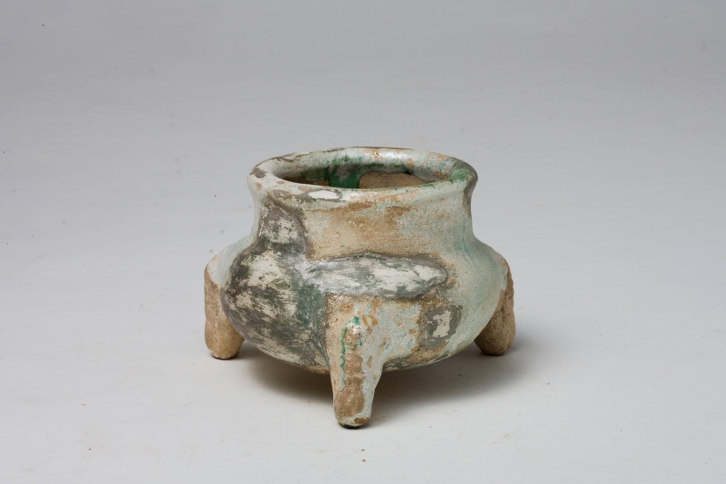 Green-Glazed Tripod, Han Dynasty