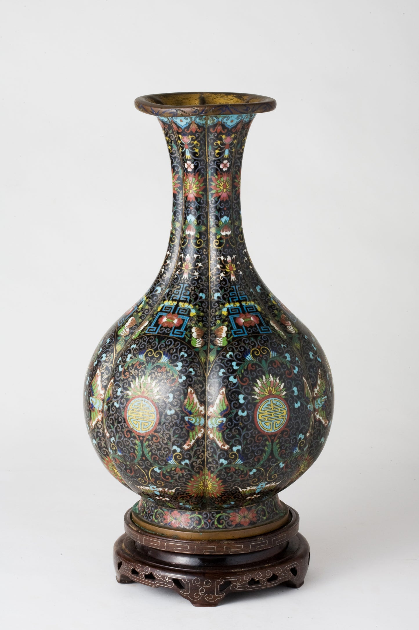 Chinese Cloisonné Vase, Qing Period, 19th Century